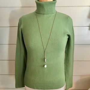 French connection green turtleneck sweater